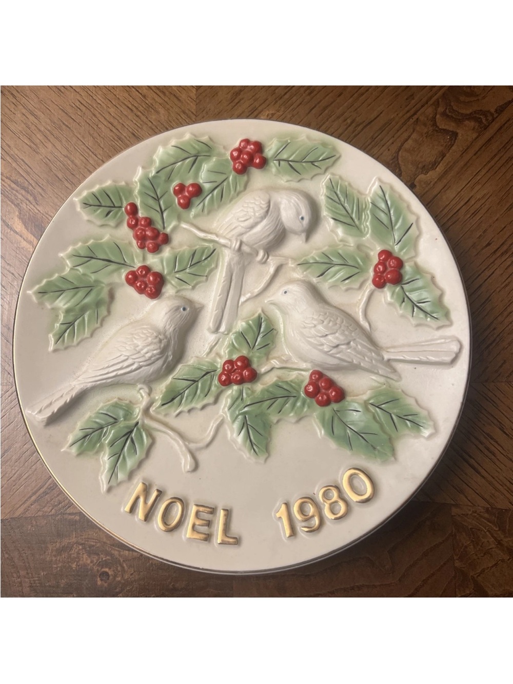 Beautiful Painted Jim Beam NOEL 1980 Christmas Collector Plate Signed By Artist